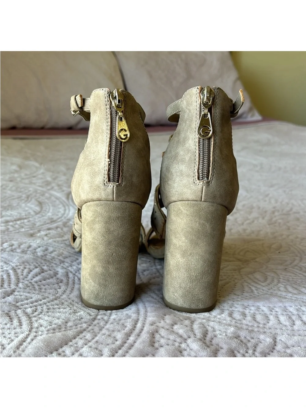 G by Guess stylish laser